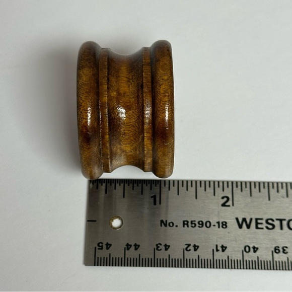 Wooden Napkin Rings Set of 4 Brown Wood Grain - Picture 7 of 7